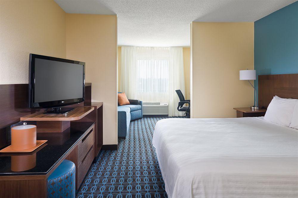 Fairfield Inn & Suites Mansfield Ontario Exterior photo