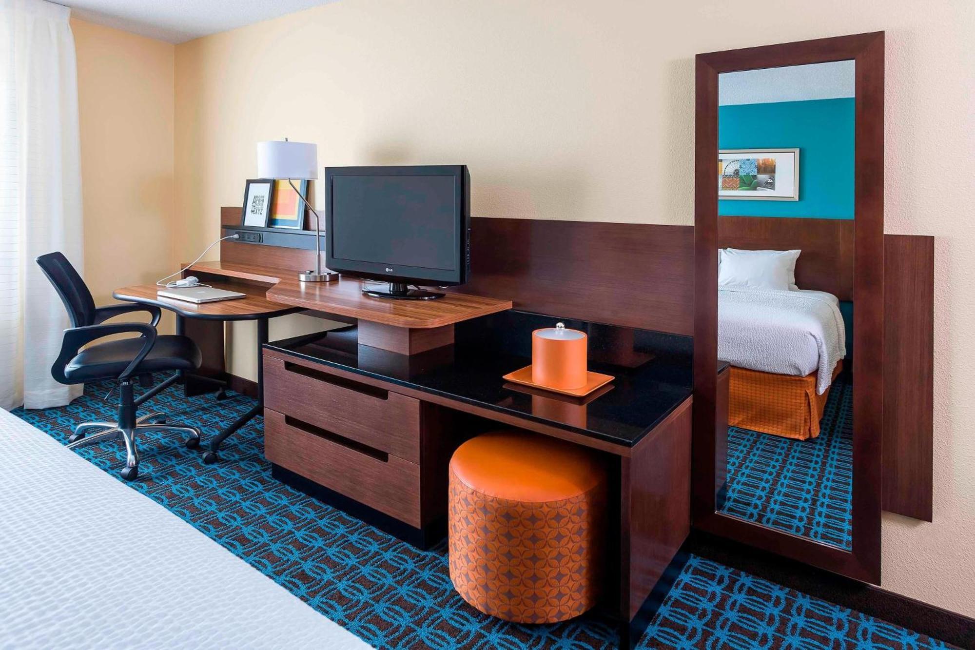 Fairfield Inn & Suites Mansfield Ontario Exterior photo